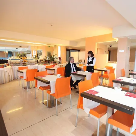 Golf Hotel 4*